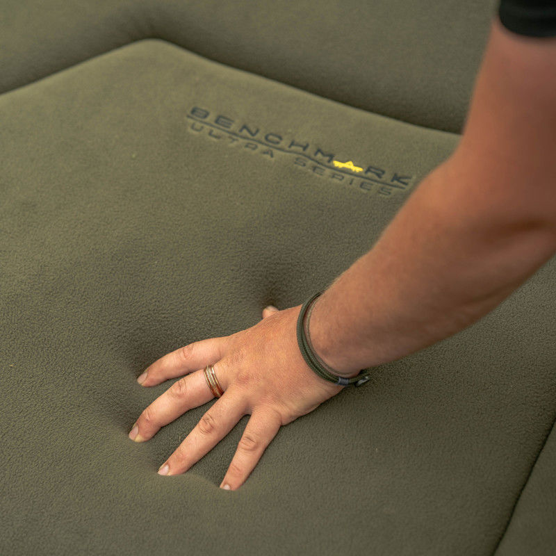 Avid Carp Benchmark Ultra Bedchairs